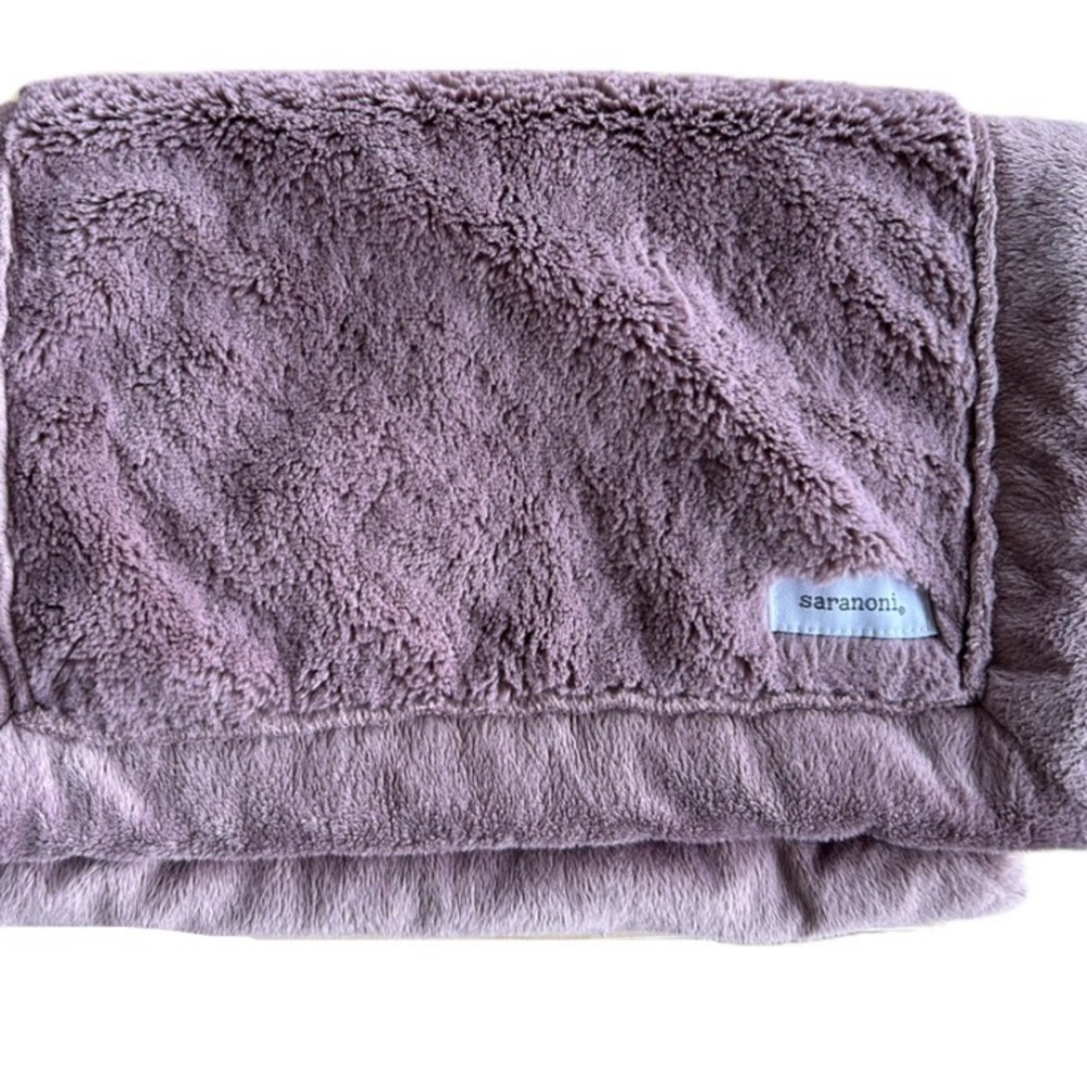 Saranoni Purple Plush Blanket